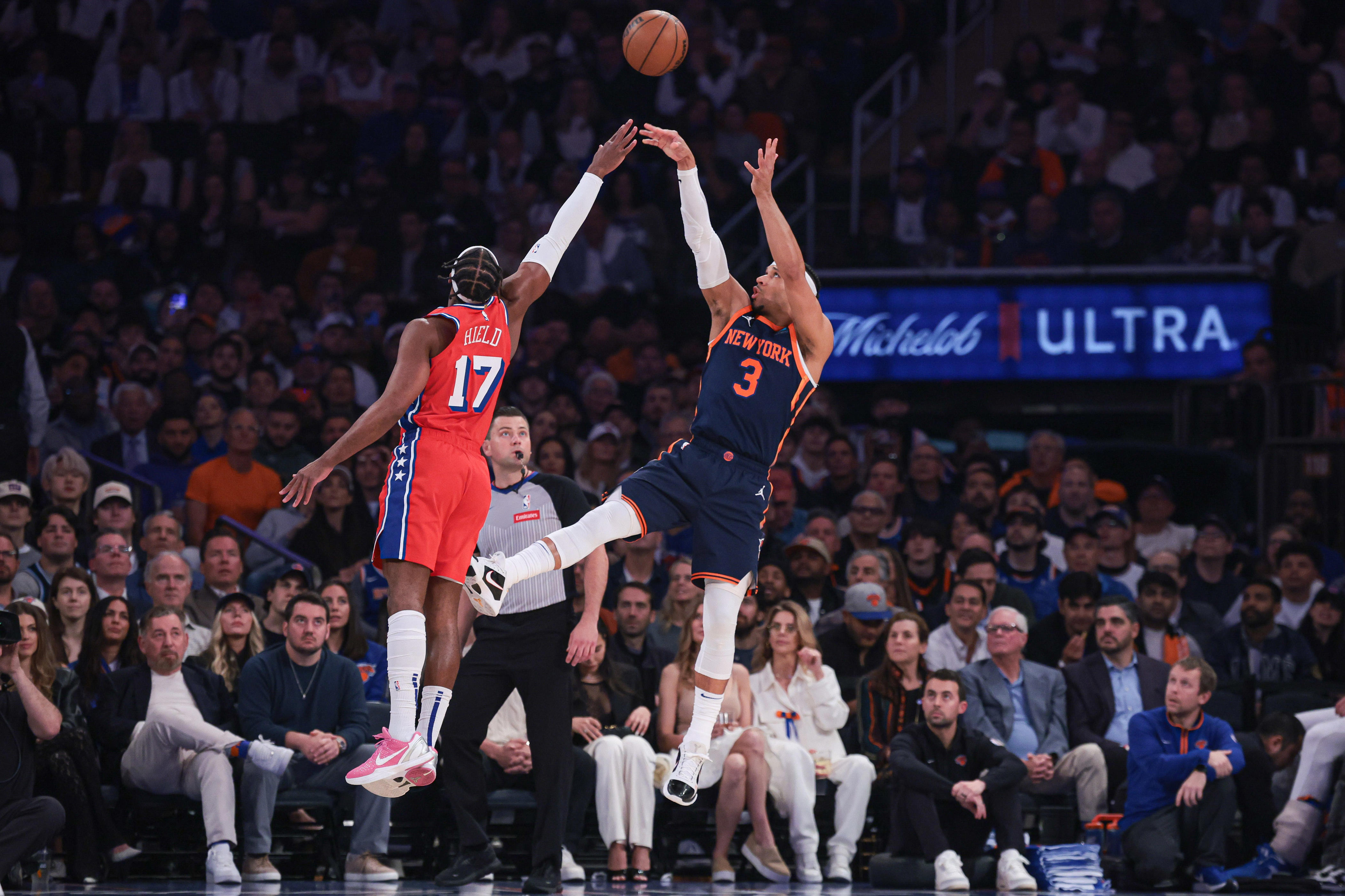 knicks go up 2-0 in first round of nba playoffs after sixers blow lead in final minute
