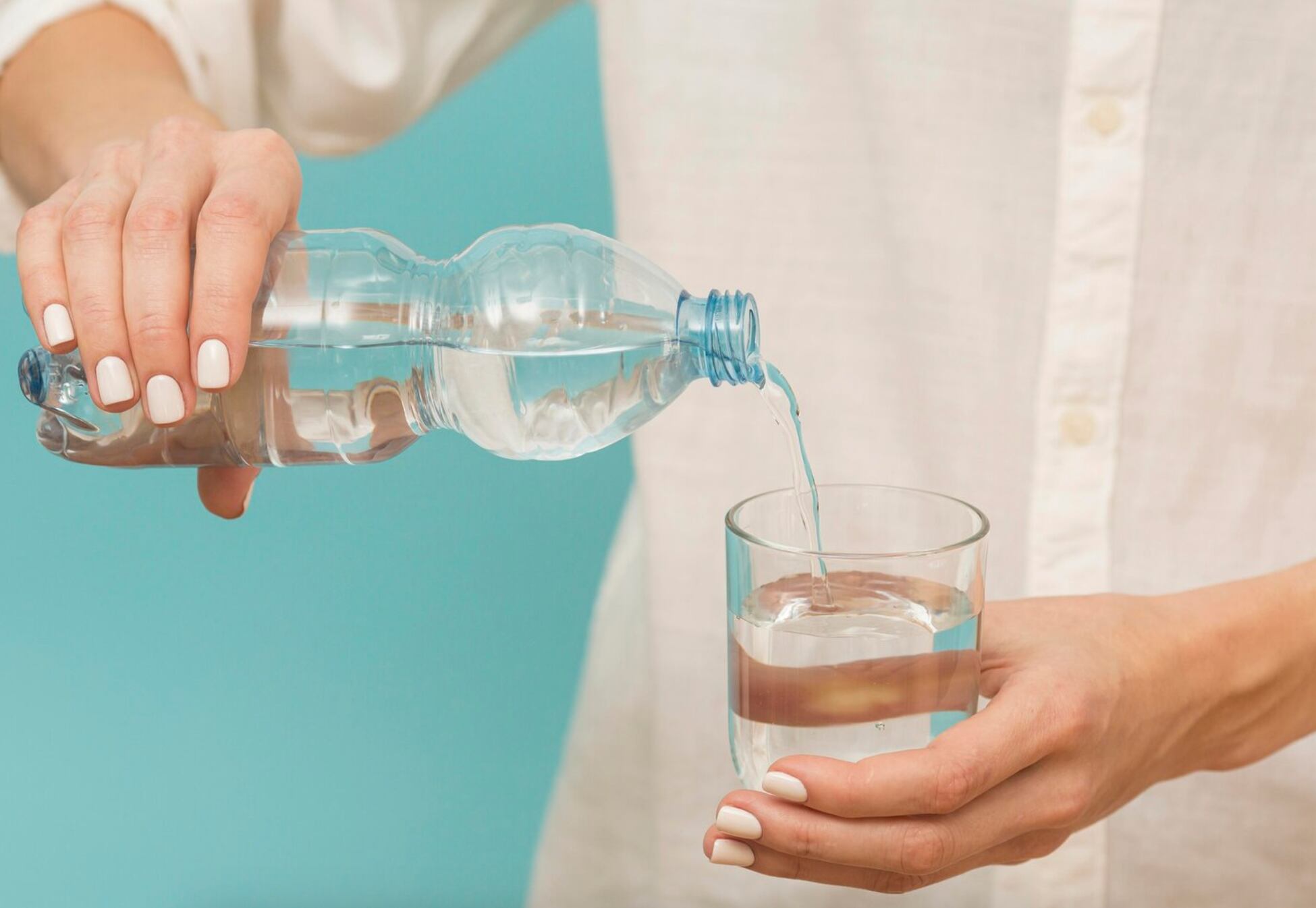 ¿qué le pasa a tu cuerpo si no bebes suficiente agua durante el día?