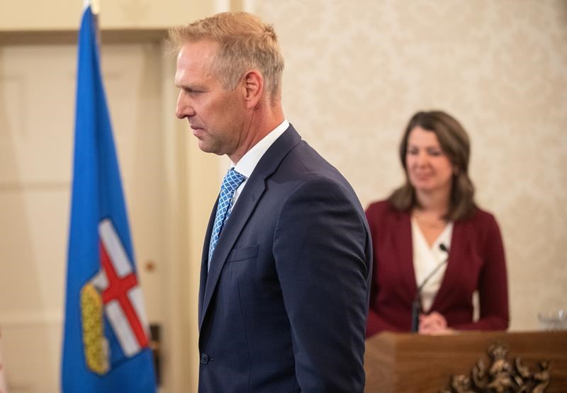 alberta introduces legislation to reduce high power-bill fee surcharge for calgarians