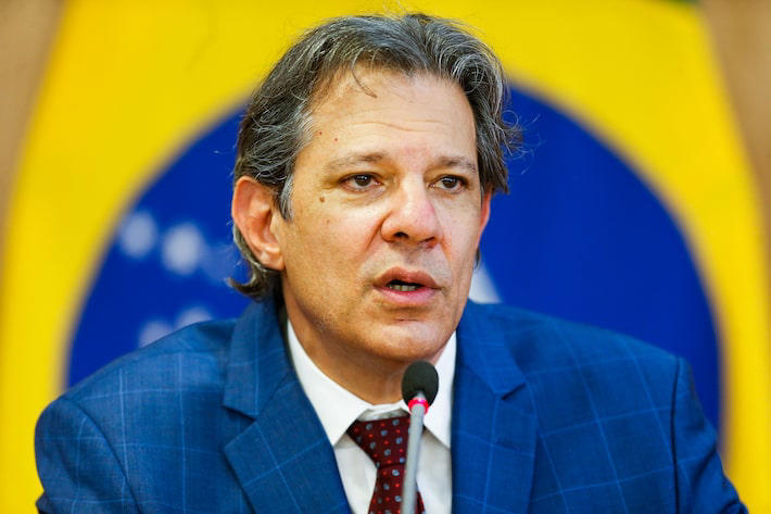 brasil é uma ‘encrenca’ e quem tem poder às vezes não faz a coisa certa pelo país, diz haddad