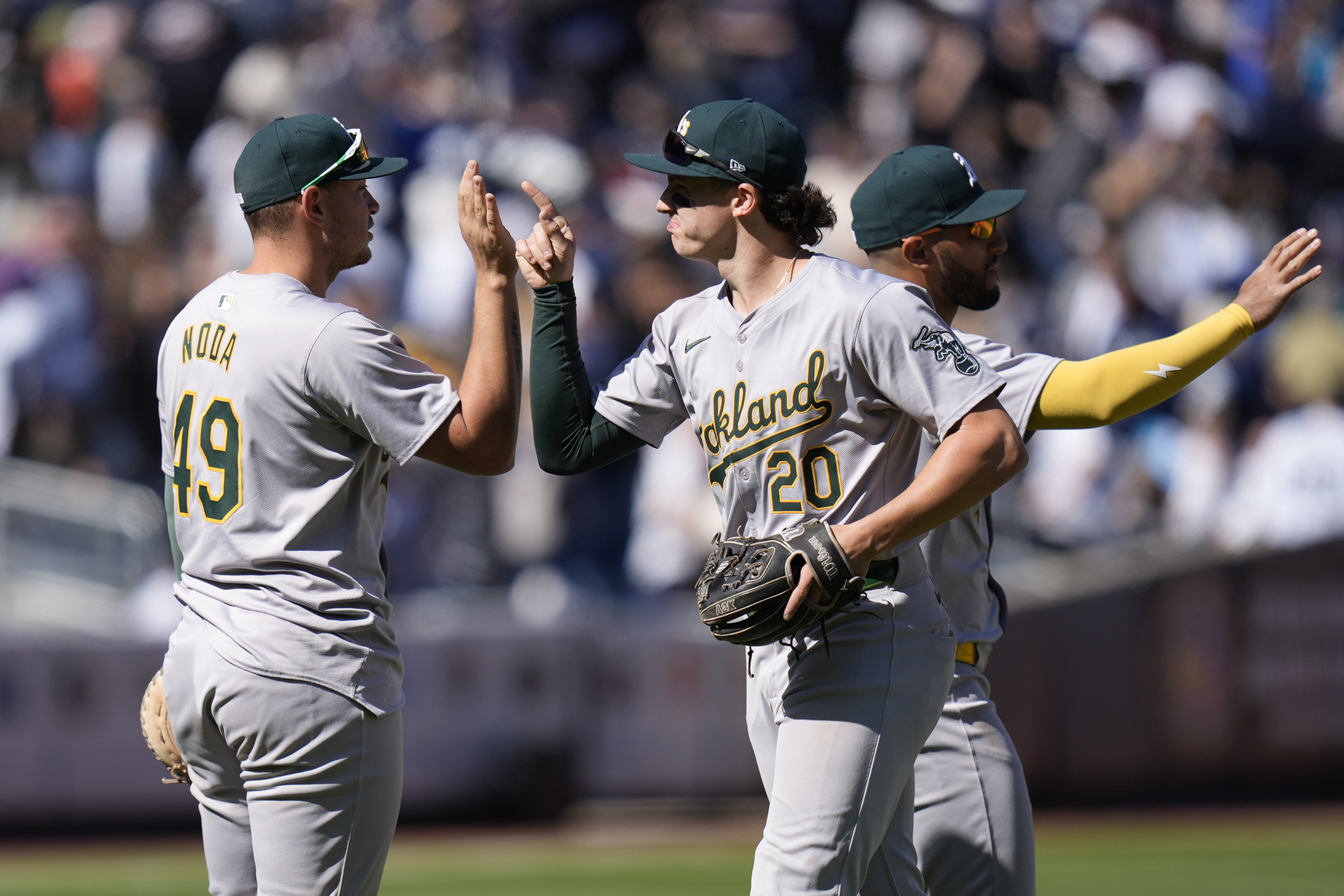 gelof hits a 2-run homer in the 9th to lift a's over yankees 2-0 after 1st-inning ejection of boone