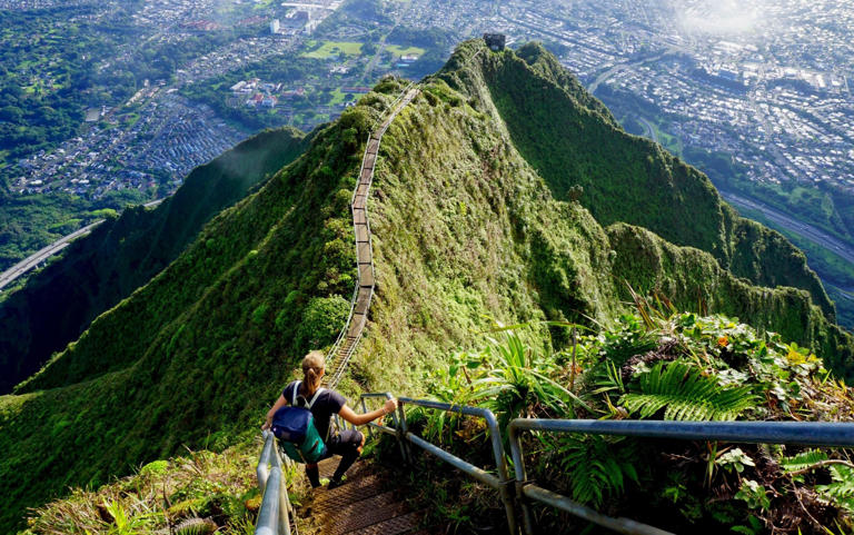 The 'Stairway to Heaven' in Hawaii, built during World War II, is to be demolished as a result of excessive tourism - Hana Sladeckova / Alamy Stock Photo