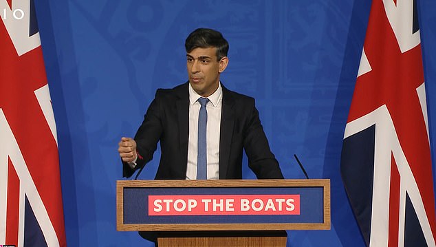 rishi sunak vows 'nothing will stand in our way' of migrant flights