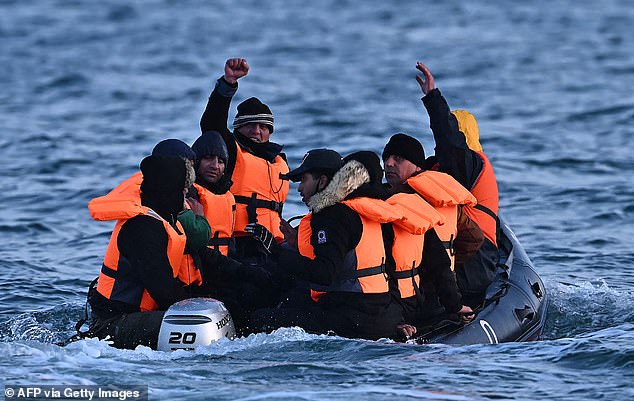 'at least five migrants' die during attempt to cross the channel