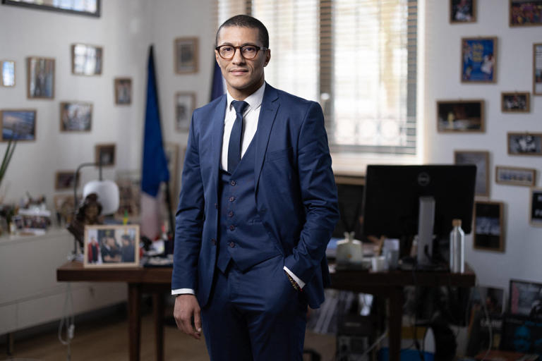 Karim Bouamrane, maire PS de Saint-Ouen depuis 2020