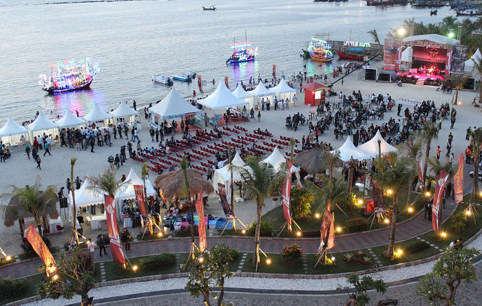 Selain indah, fasilitas yang tersedia di tempat Pantai Ancol Beach City juga lengkap dan sangat memadai. (ancolbeachcity.com)