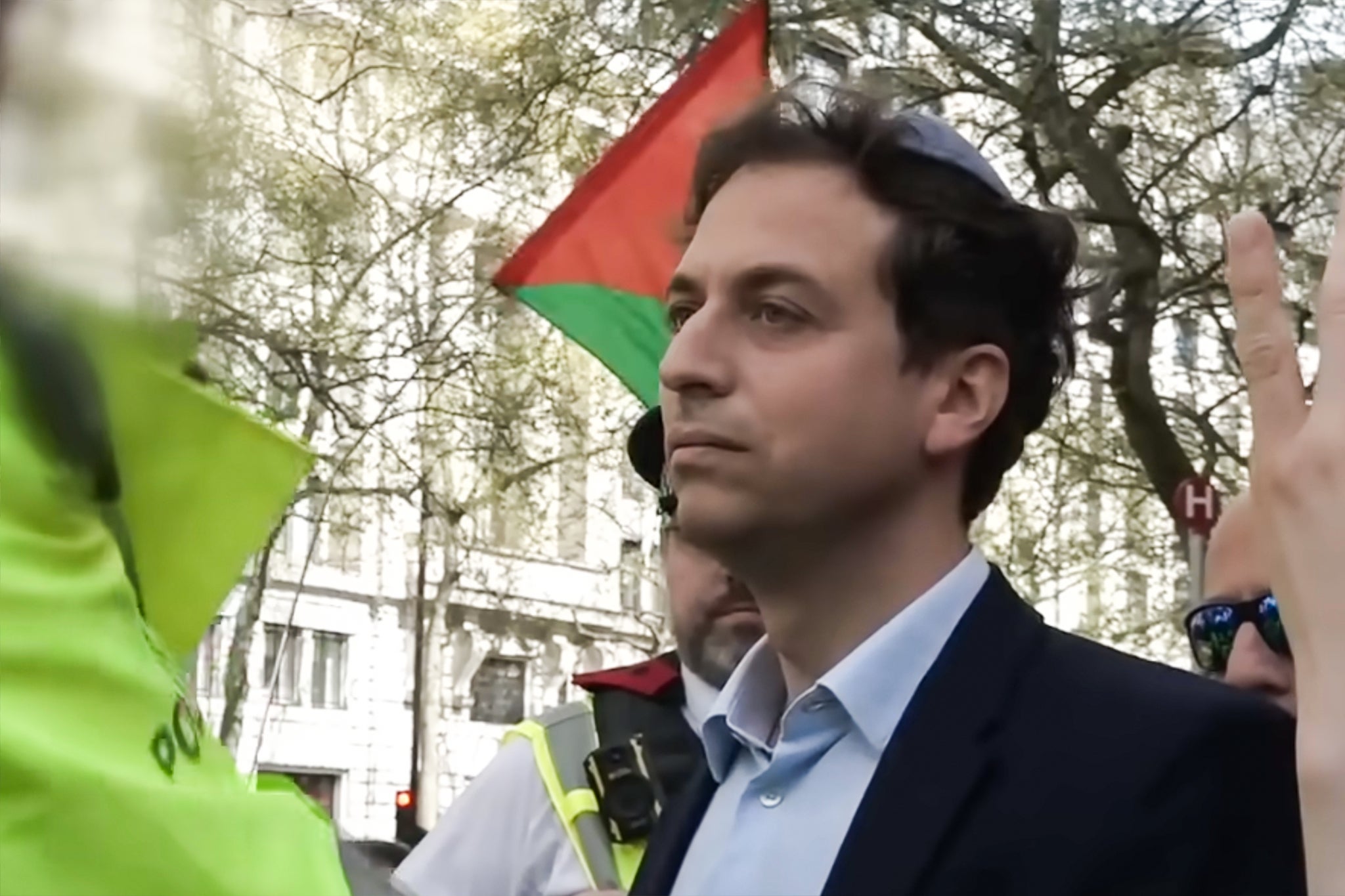 met boss defends officer in row over ‘openly jewish’ antisemitism campaigner at palestine demo