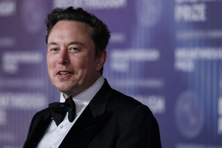 Australia’s prime minister calls Elon Musk an ‘arrogant billionaire’ after the X owner accuses the country’s government of censorship<br><br>