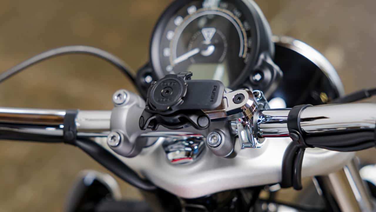 quad lock has new mounts for cruiser motorcycles with thick bars