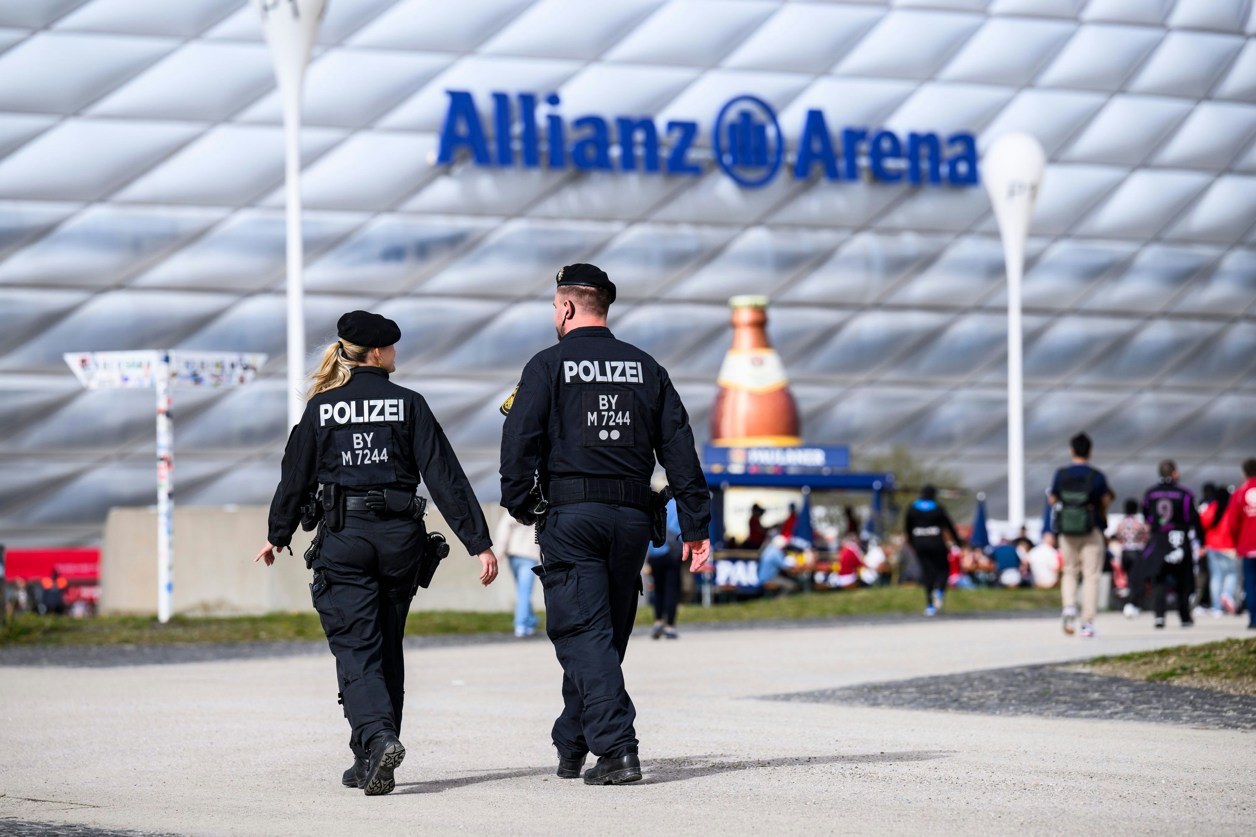 terror-gefahr, hooligans und cyberangriffe: wie sicher wird die fußball-em 2024 in deutschland?