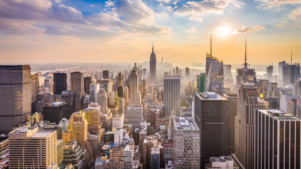 <p>You can’t talk about important cities in the United States without mentioning the Big Apple. It’s not only the financial capital of the U.S., home to the New York Stock Exchange and Wall Street, but also represents many other industries, ranging from fashion and entertainment to shipping and trade.</p>