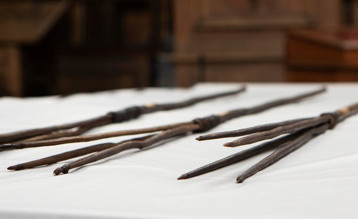 aboriginal spears taken by captain cook in 1770 are returned to australia's indigenous people