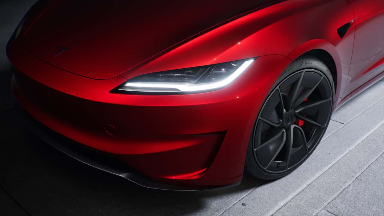 the new tesla model 3 performance hits 60 mph in 2.9 seconds