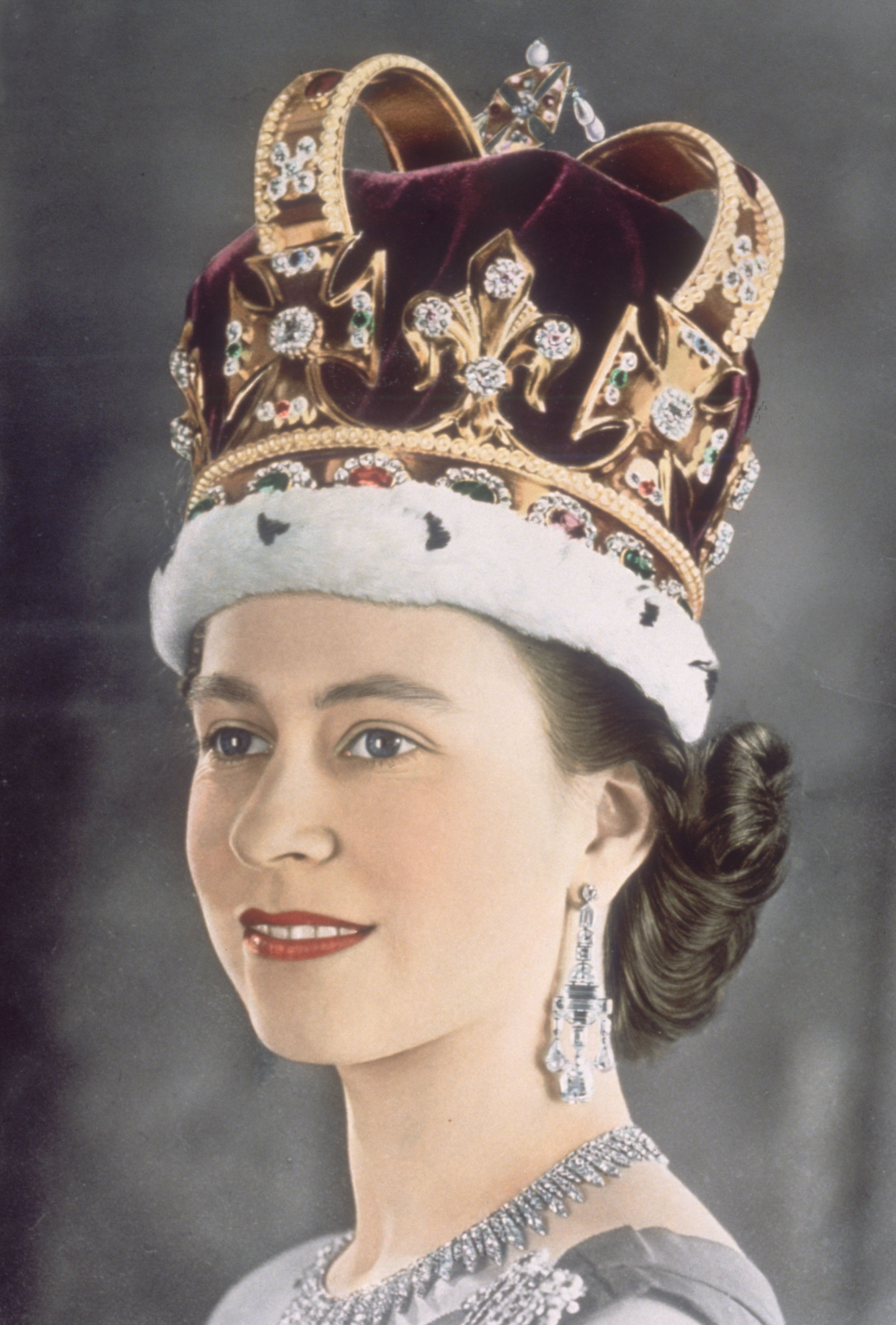 <p>To honor Queen Elizabeth II -- on what would have been her 98th birthday on April 21, 2024 -- and her 70 years of service on Britain's throne following <a href="https://www.wonderwall.com/celebrity/celebrities-dignitaries-react-to-death-of-queen-elizabeth-ii-647756.gallery">her death</a> at Balmoral Castle in Scotland on Sept. 8, 2022, join us as we look back at some of the milestone moments and memorable personal highs and lows in her life... </p><p>In June 1953, Britain's new Queen Elizabeth II posed for a portrait in St. Edward's Crown, which was crafted in 1661 for the coronation of King Charles II and is reputed to contain gold from the crown of Edward the Confessor. It is set with 444 precious stones.</p><p><em>Keep reading to see more milestone moments from the monarch's long life... </em></p><p>MORE: <a href="https://www.msn.com/en-us/community/channel/vid-kwt2e0544658wubk9hsb0rpvnfkttmu3tuj7uq3i4wuywgbakeva?item=flights%3Aprg-tipsubsc-v1a&ocid=social-peregrine&cvid=333aa5de5a654aa7a98a6930005e8f60&ei=2" rel="noreferrer noopener">Follow Wonderwall on MSN for more fun celebrity & entertainment photo galleries and content</a></p>