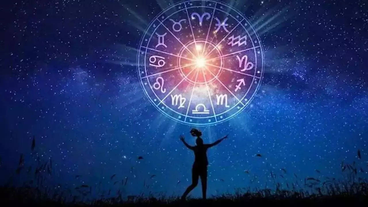 Daily Horoscope 24 April: आजचे राशीभविष्य, 24 एप्रिल; संघर्षात उत्कृष्ठ ...