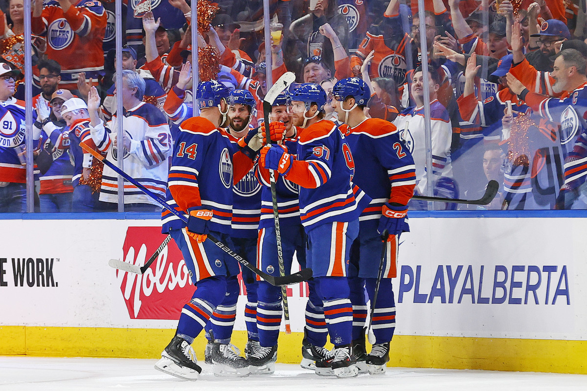 '95 away from 100' — mcdavid picks up five assists in oilers' game 1 win against kings