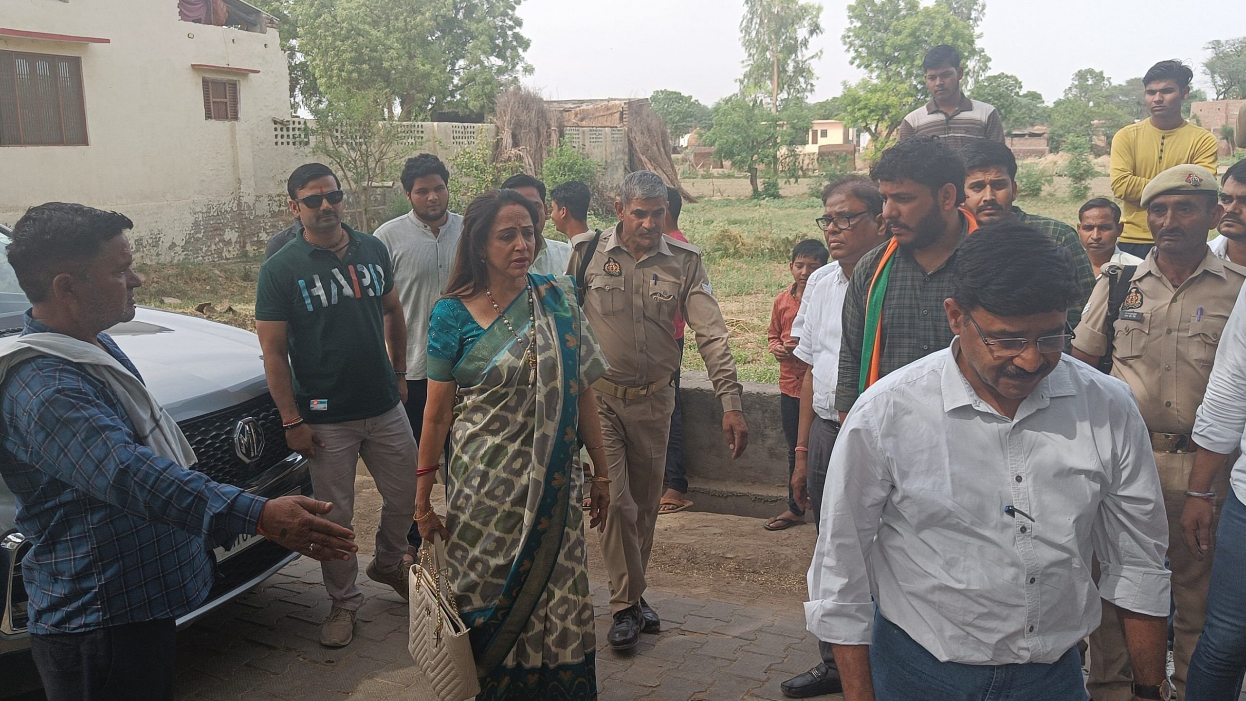 my job is to work, not sit in people’s homes — hema malini, bjp’s mathura pick vying for 3rd term