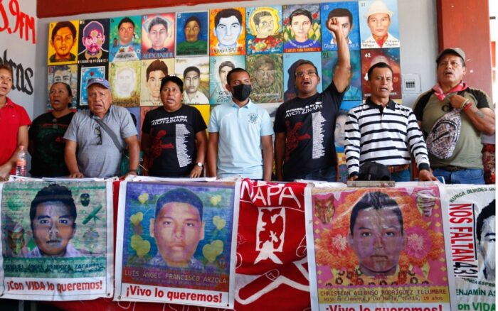 amlo se reunirá con familias de ayotzinapa el 3 de junio