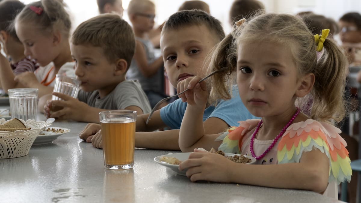 35 staaten helfen bei verschleppten kindern – bund nicht dabei: schweiz lässt die ukraine hängen