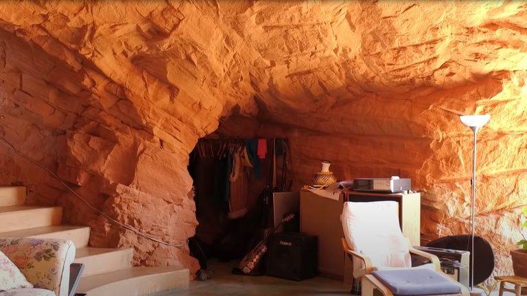 <p>Grant isn't the only one with a fun bedroom. Sleeping in a place such as this may seem unreal and there are some cool features that come with the bedrooms.</p> <p>All the bedrooms are connected by a bridge, which is one of the few artificial structures in the cave home. It's made of mostly steel.</p>