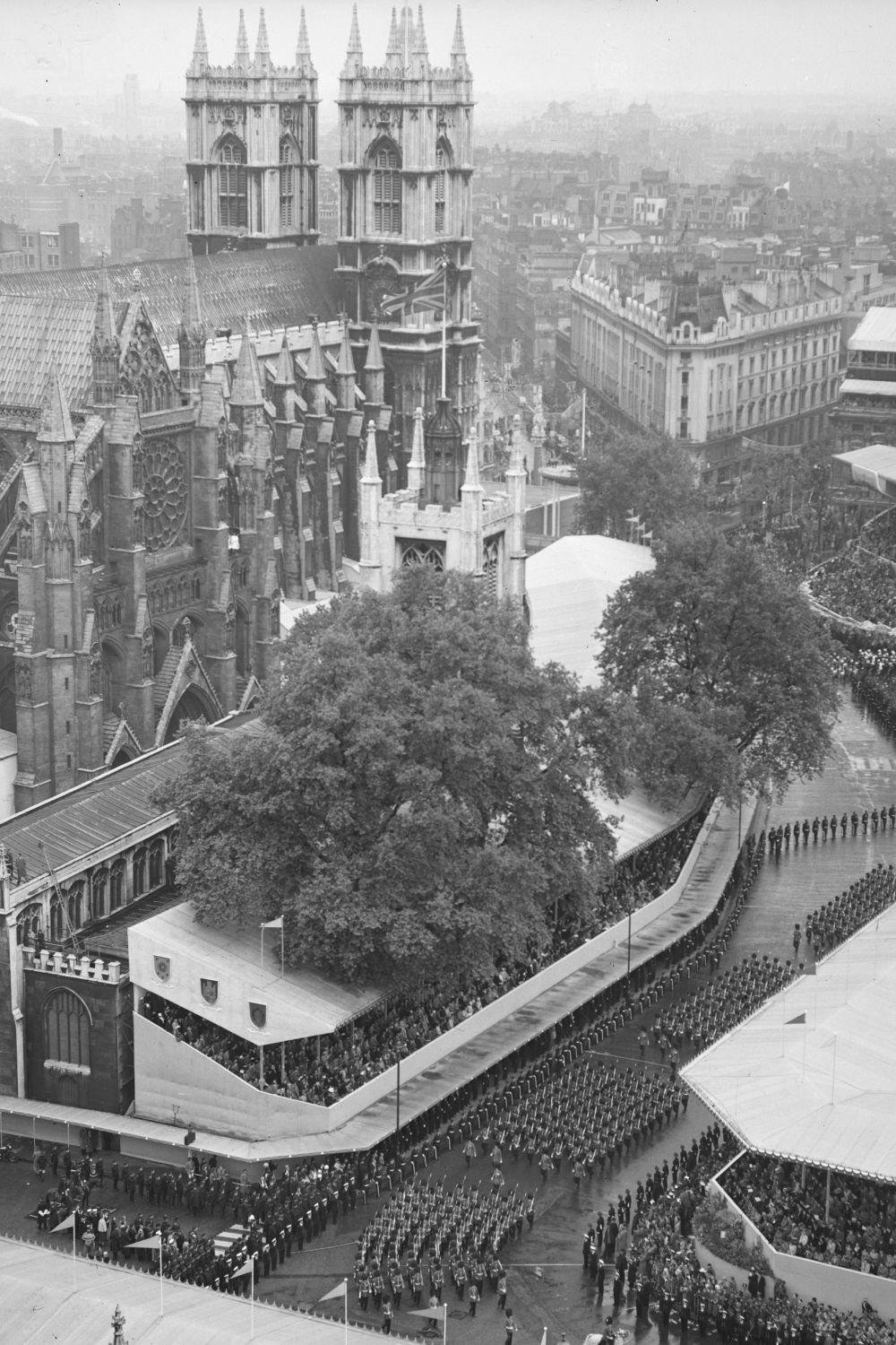 <p>                     Westminster Abbey was actually closed for five months ahead of the event to prepare for the Queen's Coronation. This involved a fair bit of maintenance work, including felting and boarding the floor, as well as special monuments to try and avoid damage during the event.                   </p>