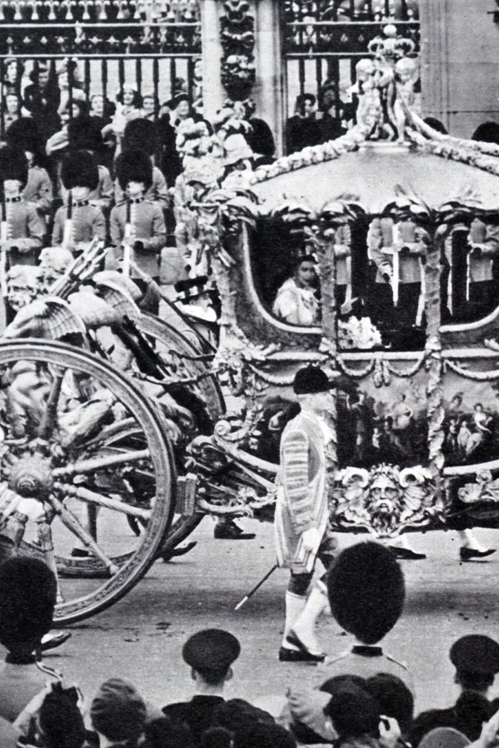 <p>                     The Queen described her ride to Westminster Abbey in the Gold State Coach as "horrible" as it was so uncomfortable, explaining, "It’s only sprung on leather" (via <a href="https://www.itv.com/news/2023-05-05/coronation-king-to-travel-in-grand-but-uncomfortable-gold-state-coach">ITV</a>). The grand coach was drawn by eight horses called Cunningham, Tovey, Noah, Tedder, Eisenhower, Snow White, Tipperary and McCreery.                   </p>