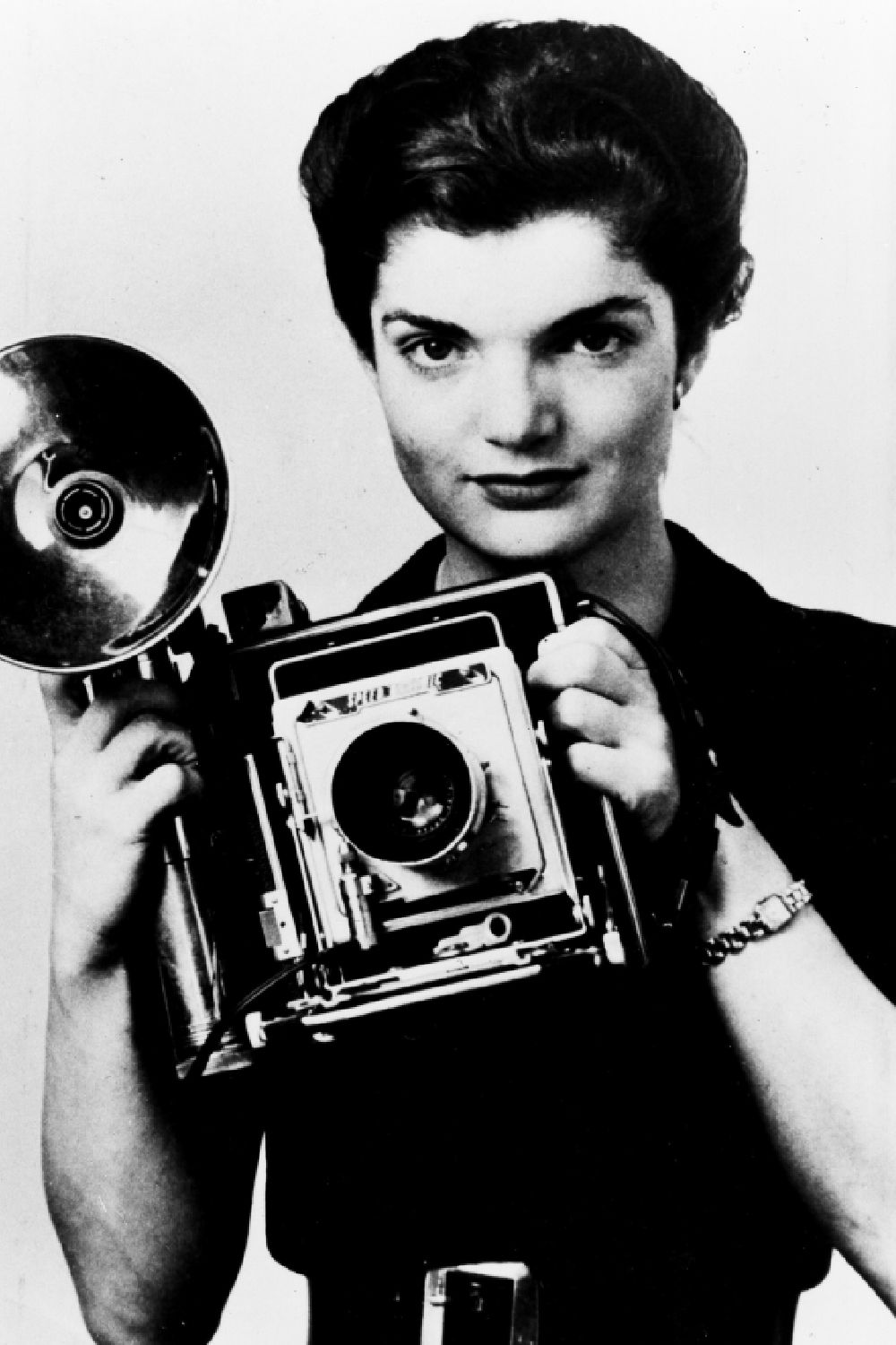 <p>                     One of the thousands of journalists covering the coronation ceremony was a journalist called Jacqueline Bouvier, writing up the big day for the <em>Washington Times-Herald</em>. This young journalist went on to become Jackie Kennedy, the First Lady of the United States.                   </p>