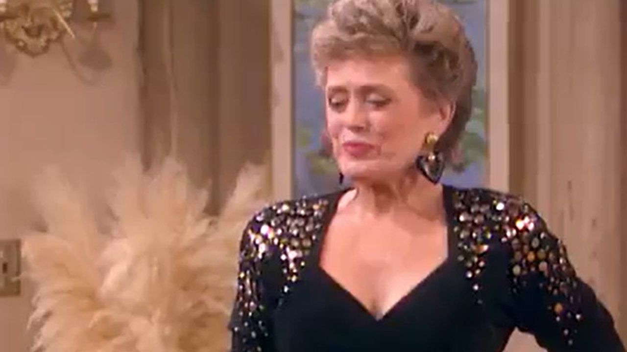 <p>                     Blanche would go to any length to impress a man and in the Season 7 episode "Mother Load," she can be seen sauntering around the house in a less-than-casual frock to tempt a local newscaster, Jerry Kennedy (Peter Graves). Leave it to Sophia, though, to take her down a peg by reminding Blanche of her age.                   </p>