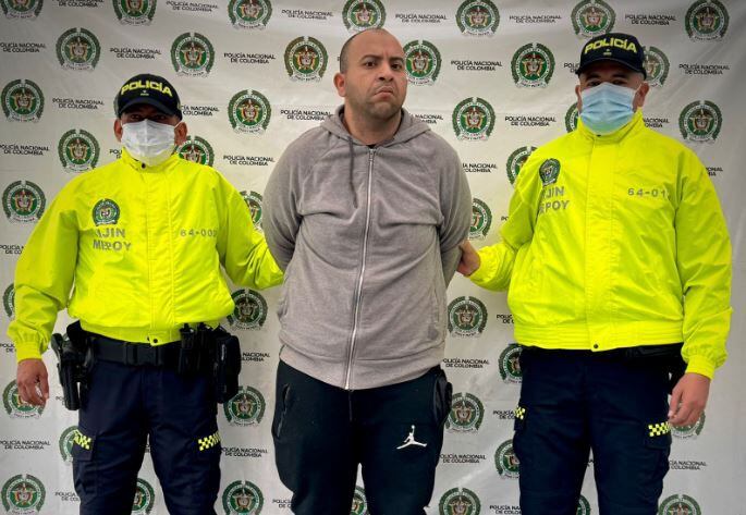 las primeras imágenes de la detención en colombia del ciudadano venezolano que se mantenía prófugo por el homicidio de mayor sánchez