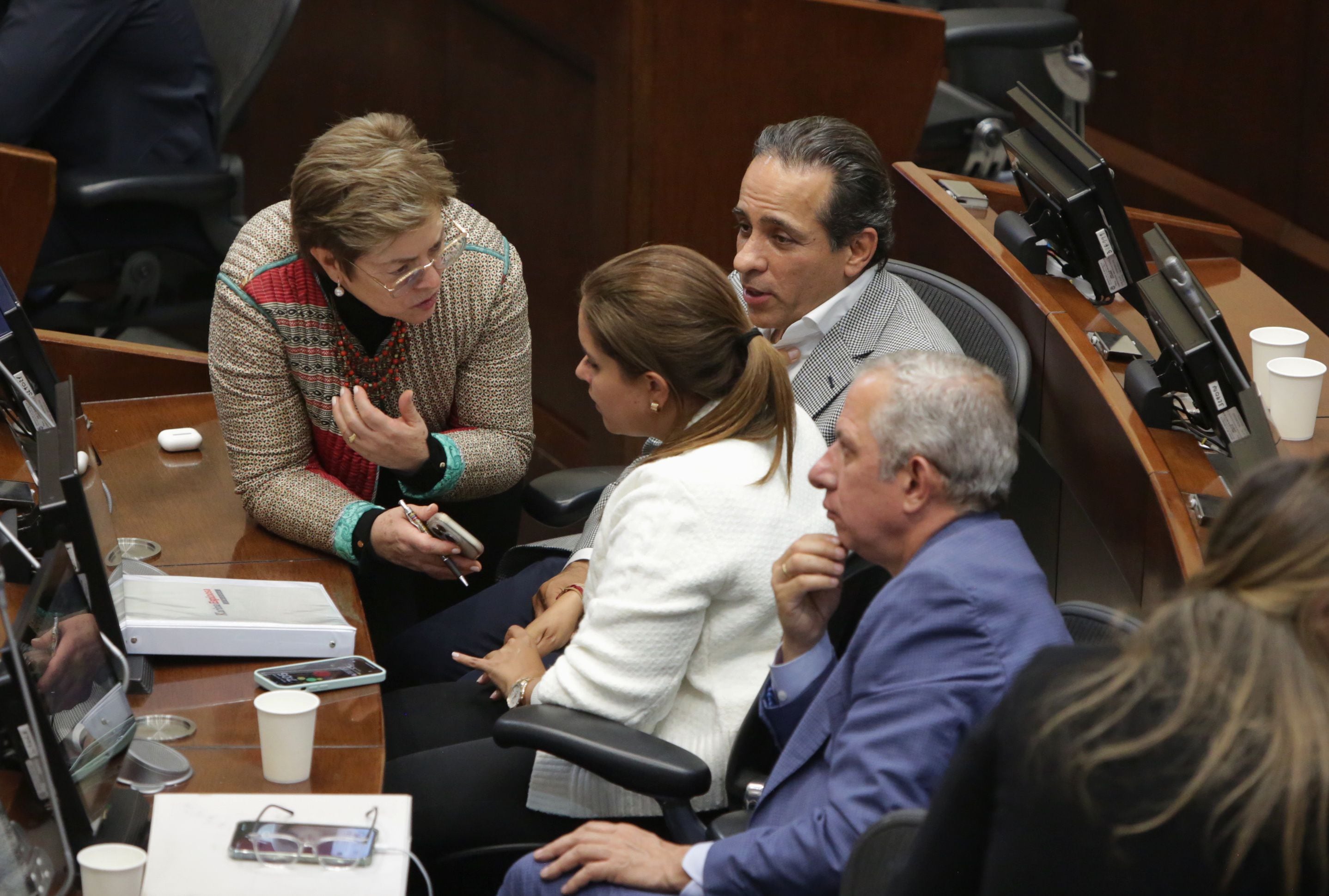 plenaria del senado aprueba la reforma pensional de petro. ¿qué pasará con los ahorros de los colombianos?