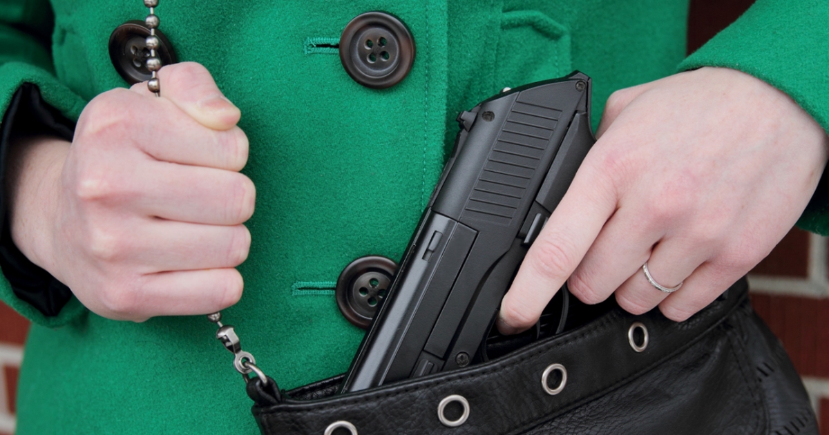 lovændring: nu får skoleansatte lov til at bære våben på arbejdet