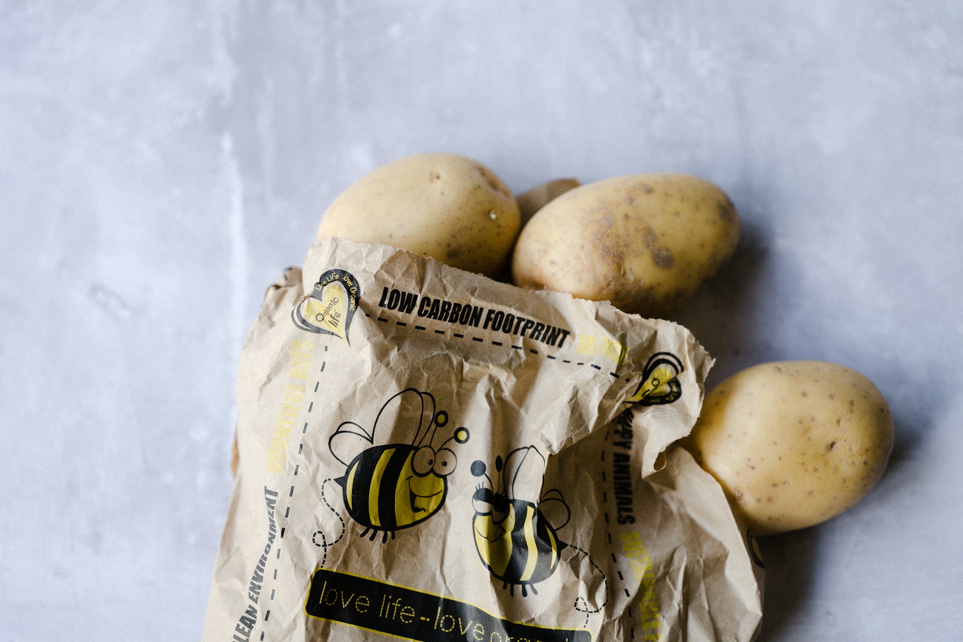 jak pěstovat brambory v pytli? řešení i pro ty, kdo nemají dostatek prostoru