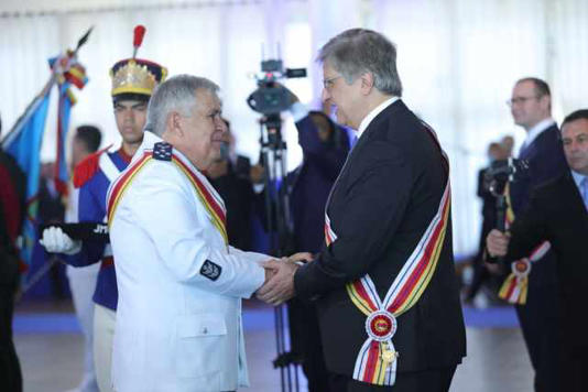 Procurador-Geral da República (PGR) escolhido pelo presidente Lula (PT), o procurador Paulo Gonet recebeu a mais alta honraria do STM no evento – a medalha da Grã-Cruz