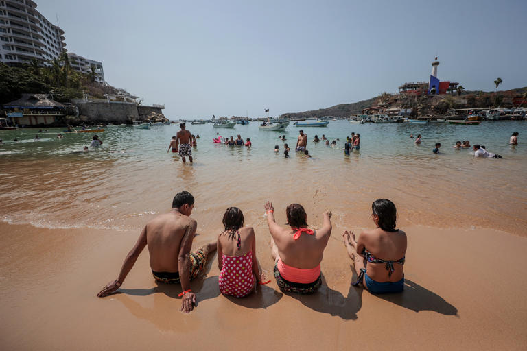 Mexico travel warning news: UK holidaymakers given advice against all but essential travel to areas including Acapulco