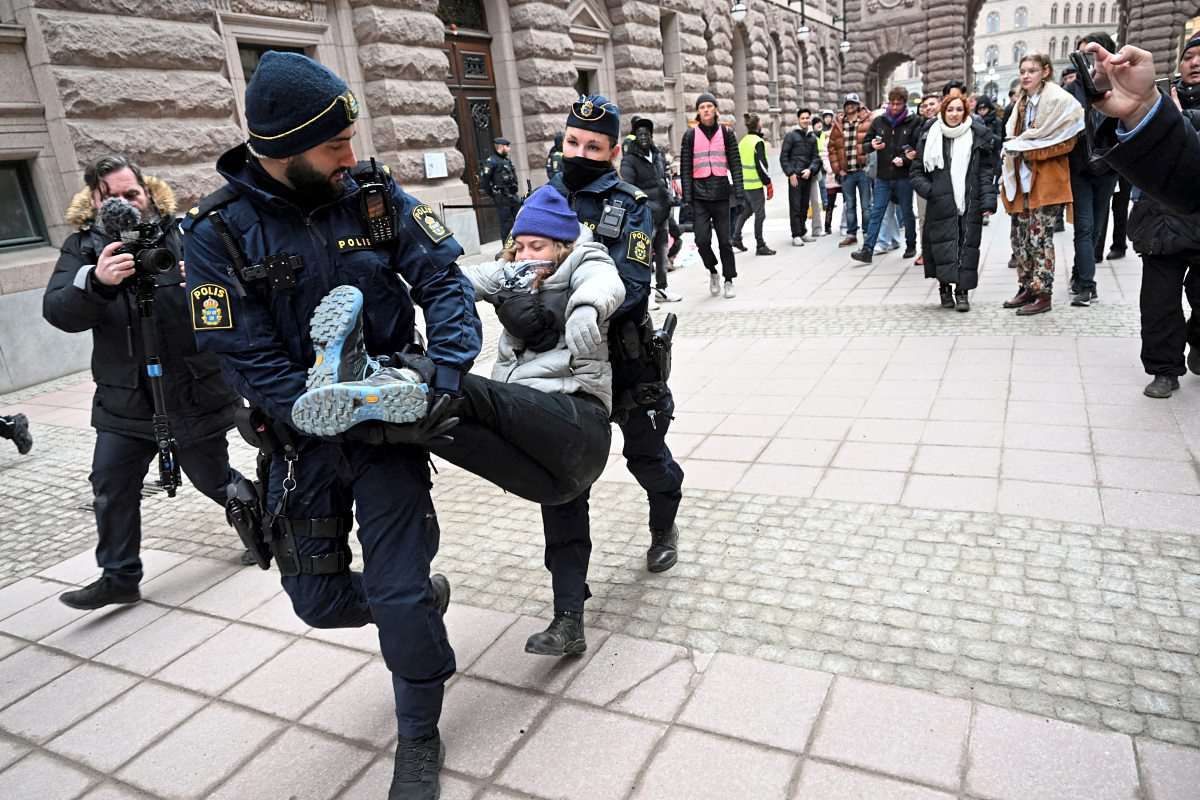 greta thunberg in schweden wegen jüngster klimaproteste angeklagt
