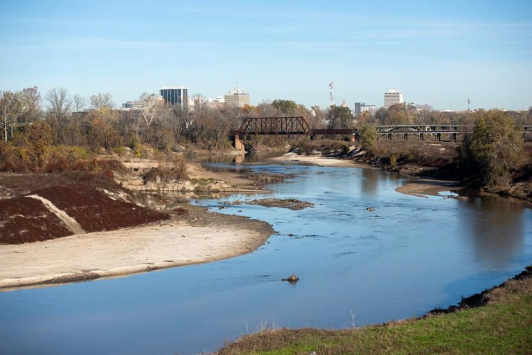 Jackson coalition rallies behind Pearl River flood control project