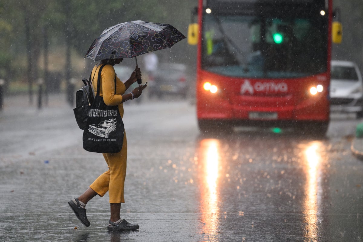 Met Office Extends UK Weather Warning As Thunderstorms Batter Southern ...