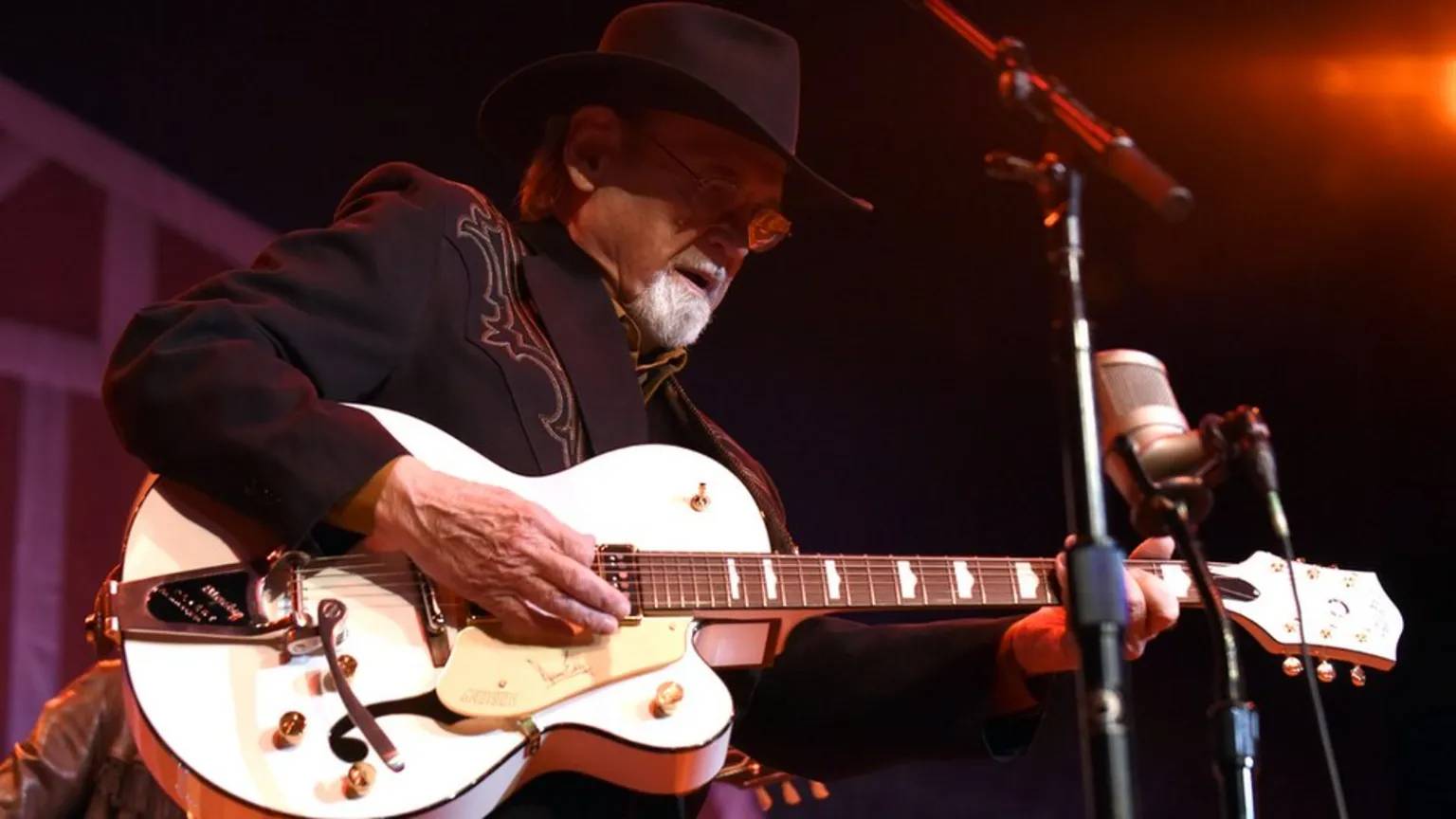king of twang gitaristi duane eddy 86 yaşında hayatını kaybetti