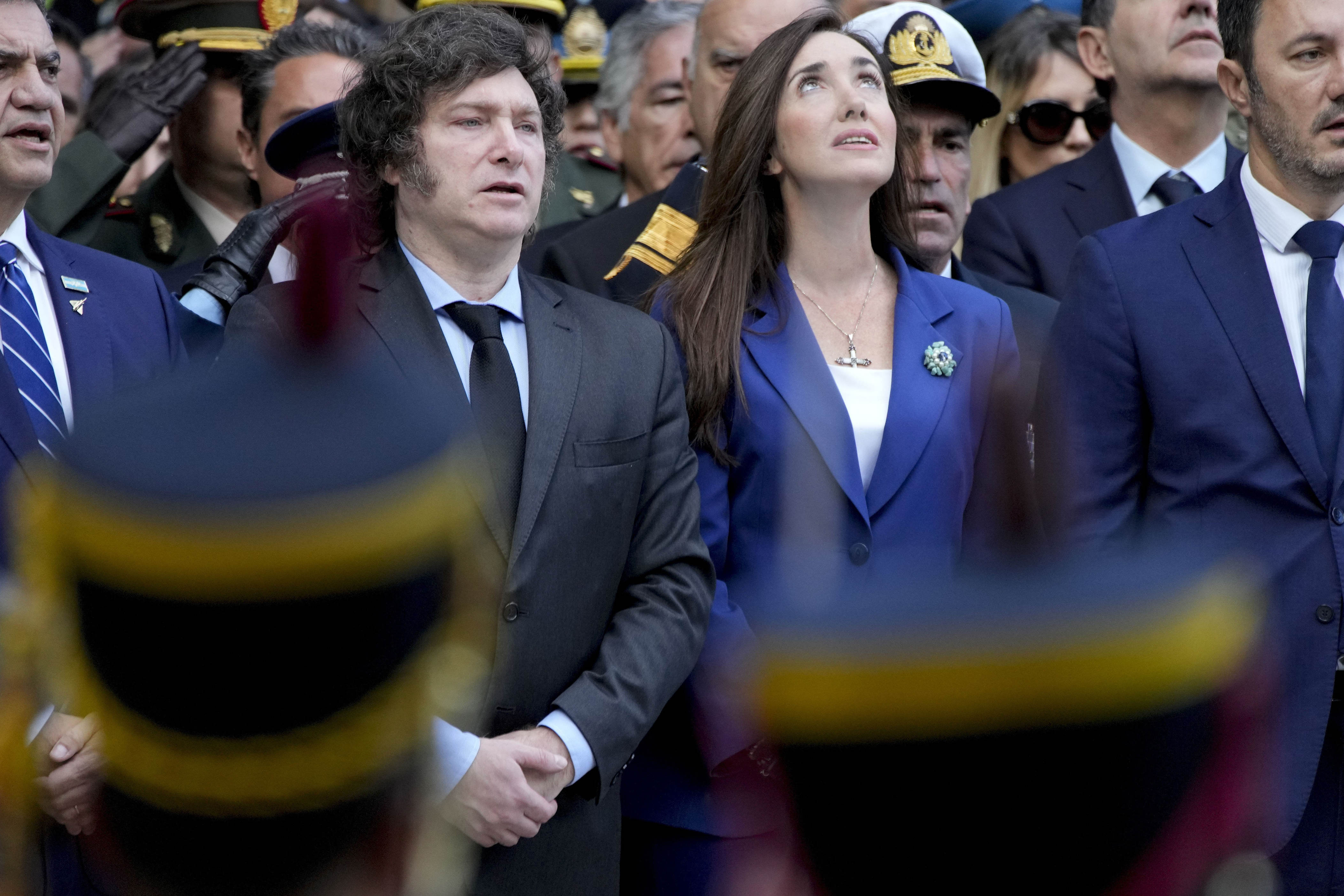 die regierung von javier milei will die geschichte der militärdiktatur in argentinien neu schreiben