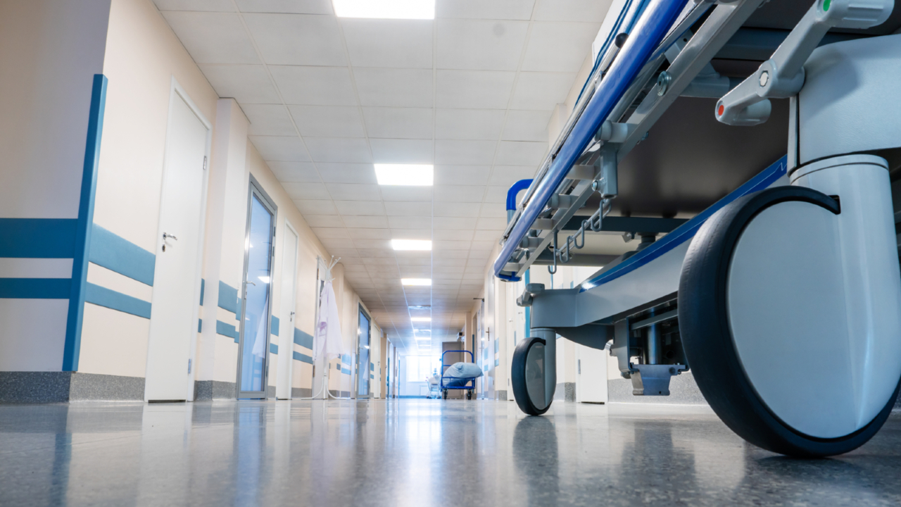 labor offers $4 billion in hospital funding