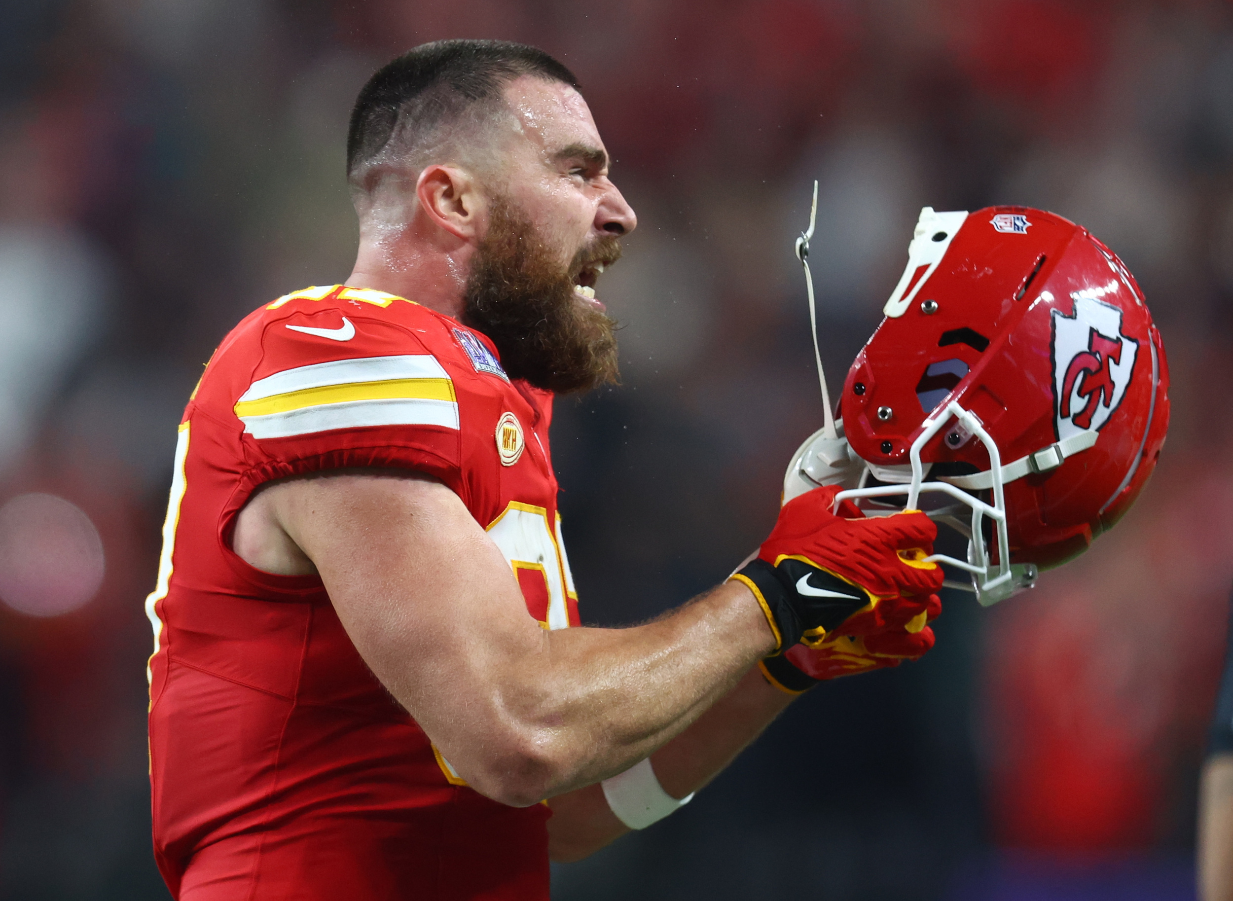 travis kelce raves about the chiefs' first-round pick