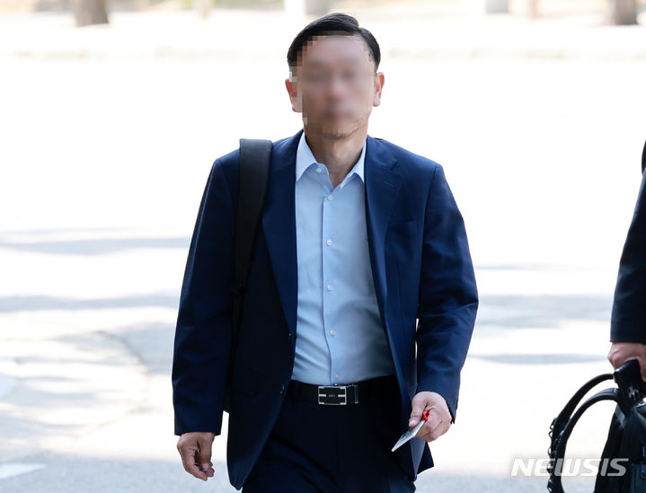 '채상병 수사외압' 의혹 前국방부 조사본부장, 10시간 조사
