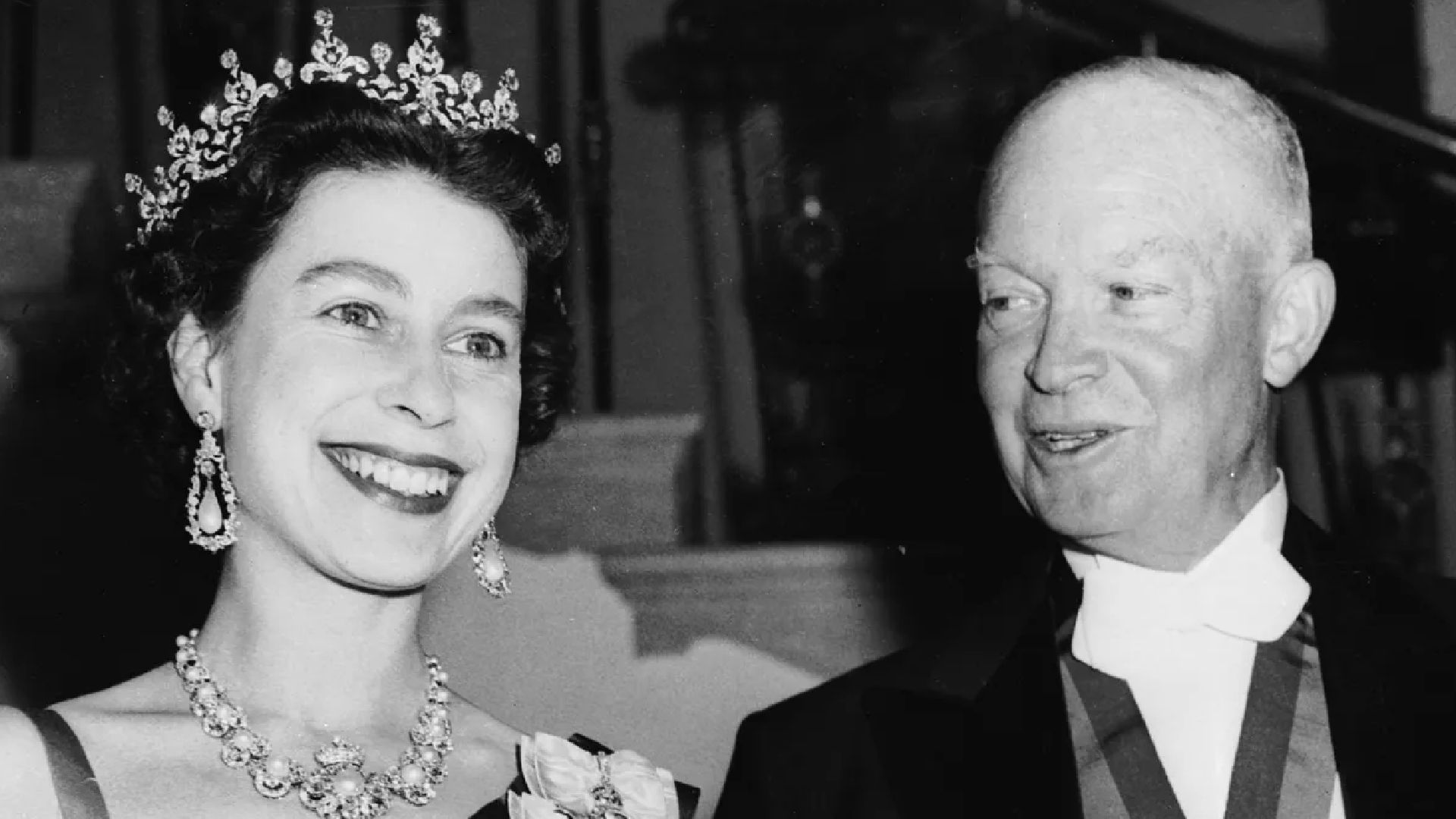 <p>                     Throughout her reign, Queen Elizabeth met thirteen out of the last fourteen American Presidents and it was President Dwight D Eisenhower who hosted her for her first state visit to the United States since being crowned monarch of the UK. She was greeted at the White House by the President and First Lady Mamie Eisenhower.  And it wasn't long before Her Majesty returned the favour, hosting President Eisenhower at her beloved Scottish home, Balmoral.                   </p>