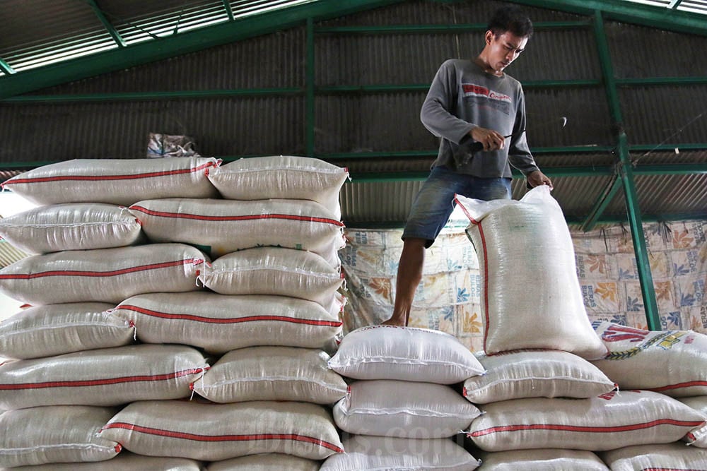 harga beras eceran sempat turun jadi rp15.109/kg, ini penyebabnya