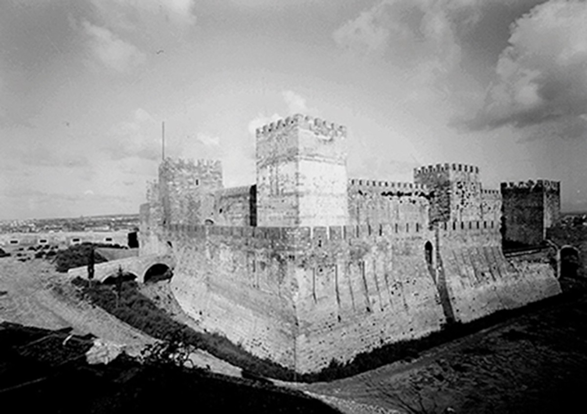 castelos e fortalezas: explora a diversidade arquitetónica portuguesa