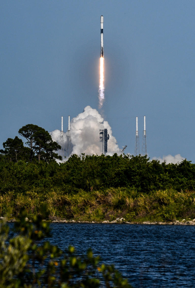 Starlink-Starliner launch doubleheader? SpaceX targeting Monday mission ...