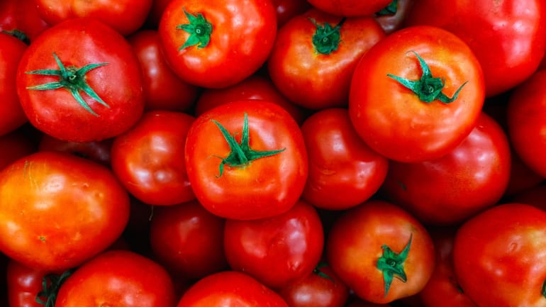 health benefits of tomatoes: 10 reasons why you must add it in your daily diet