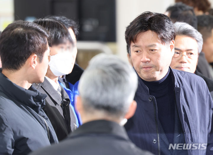 '불법 정치자금 의혹' 김용, 항소심서도 보석 석방