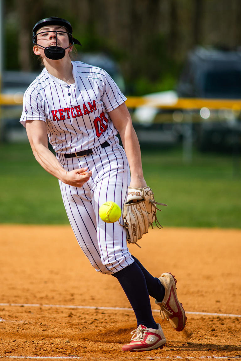 Softball: Ketcham's trio of standout sisters on the infield makes for ...