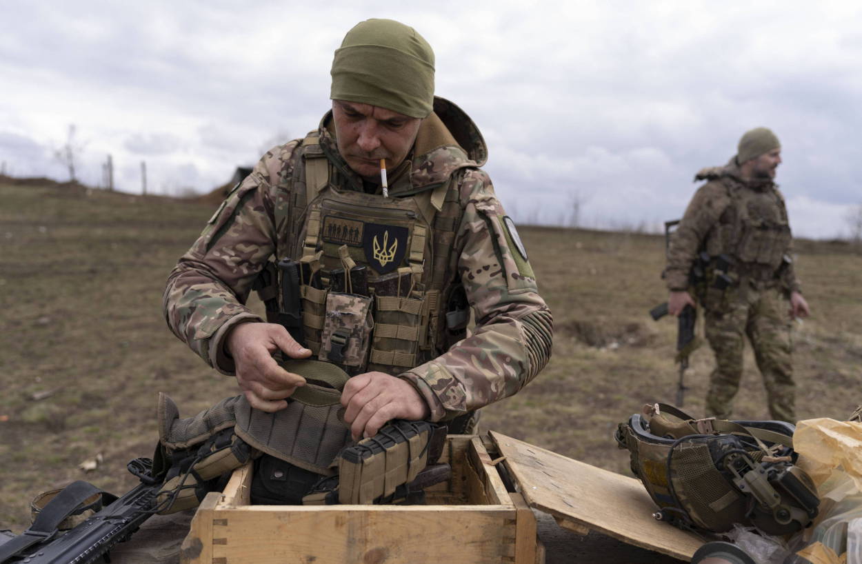 ukraińskie wojsko: rosjanom udało się utrzymać w oczeretynem, ale są pod naszą kontrolą ogniową